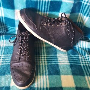 Men's size 11 Element high tops